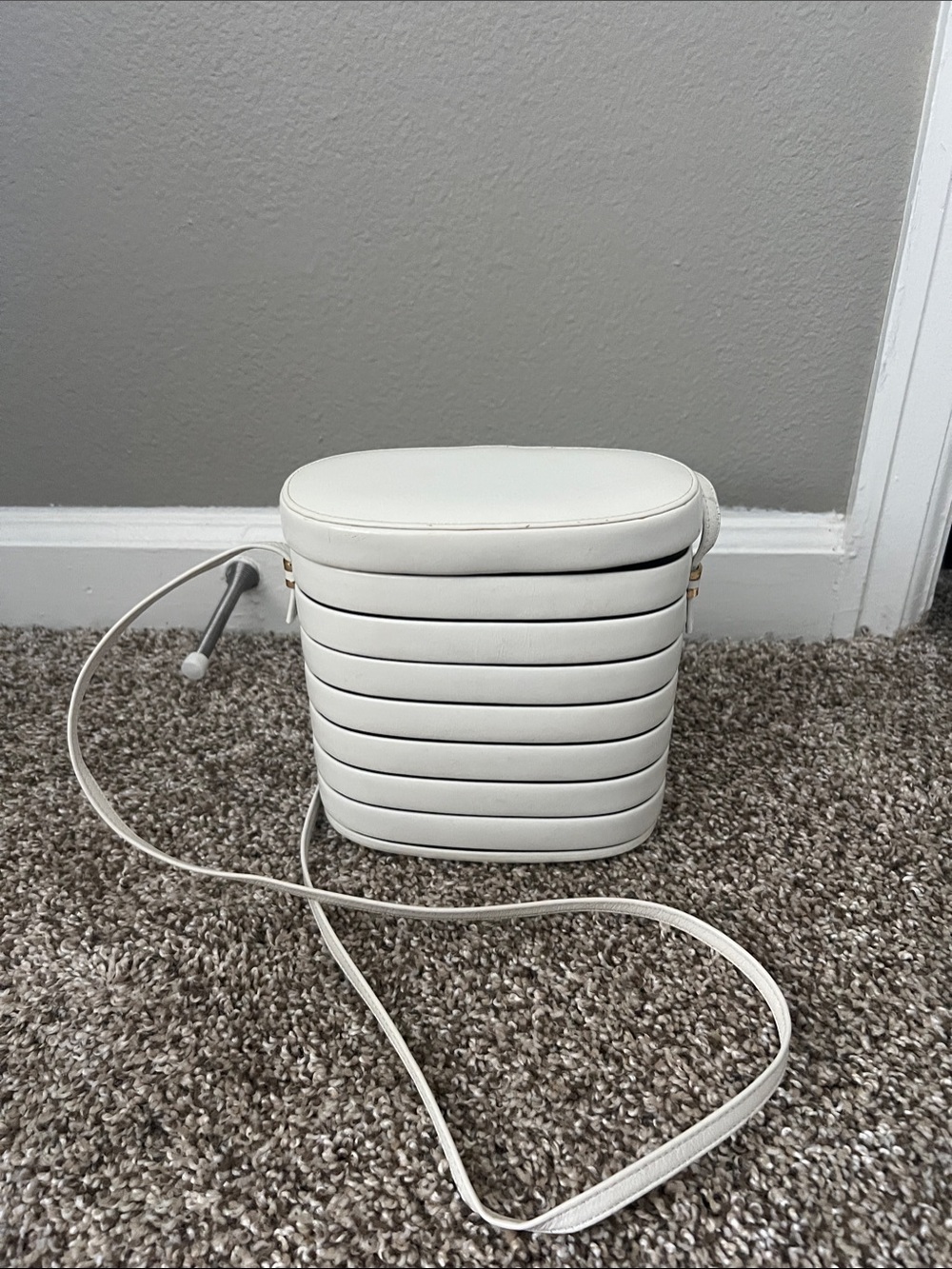 Vintage White Ribbed Crossbody Bag